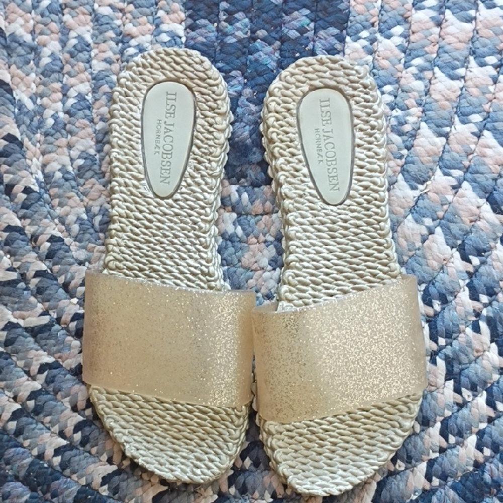 Ilse Jacobsen Women’s Glitter Slide Sandals Gold Color Size 7